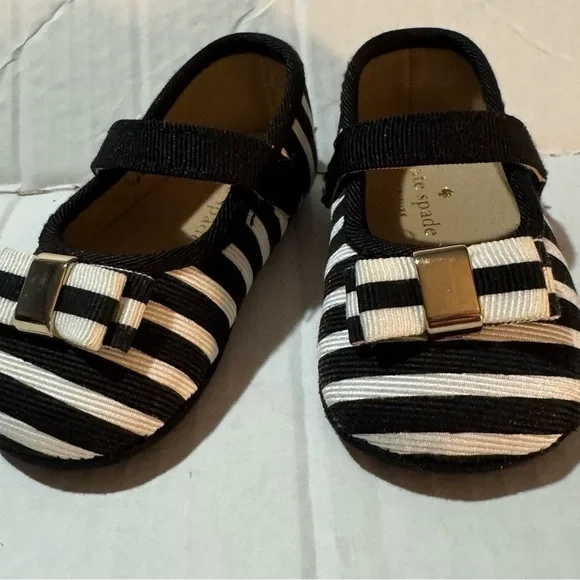 Kate Spade infant shoes - Picture 2 of 6